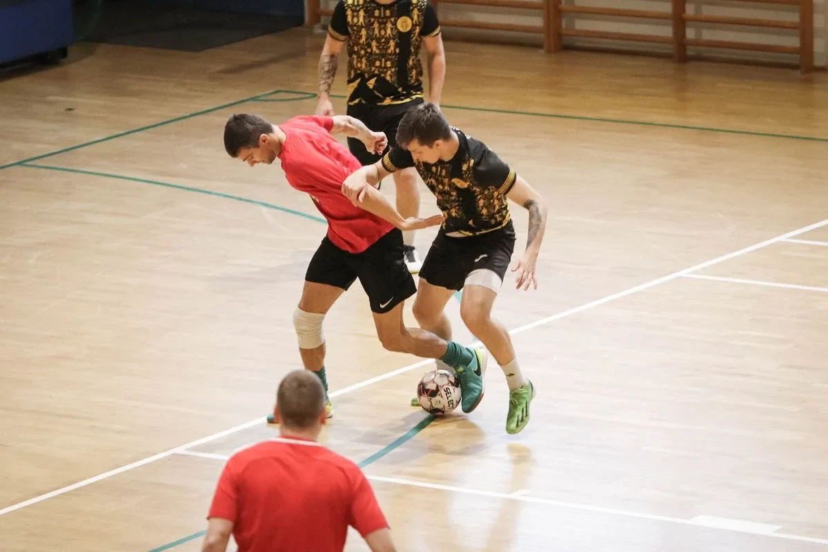 Turniej Mikołajów 2024. Piłkarski finał w wielkim stylu (zdjęcia)