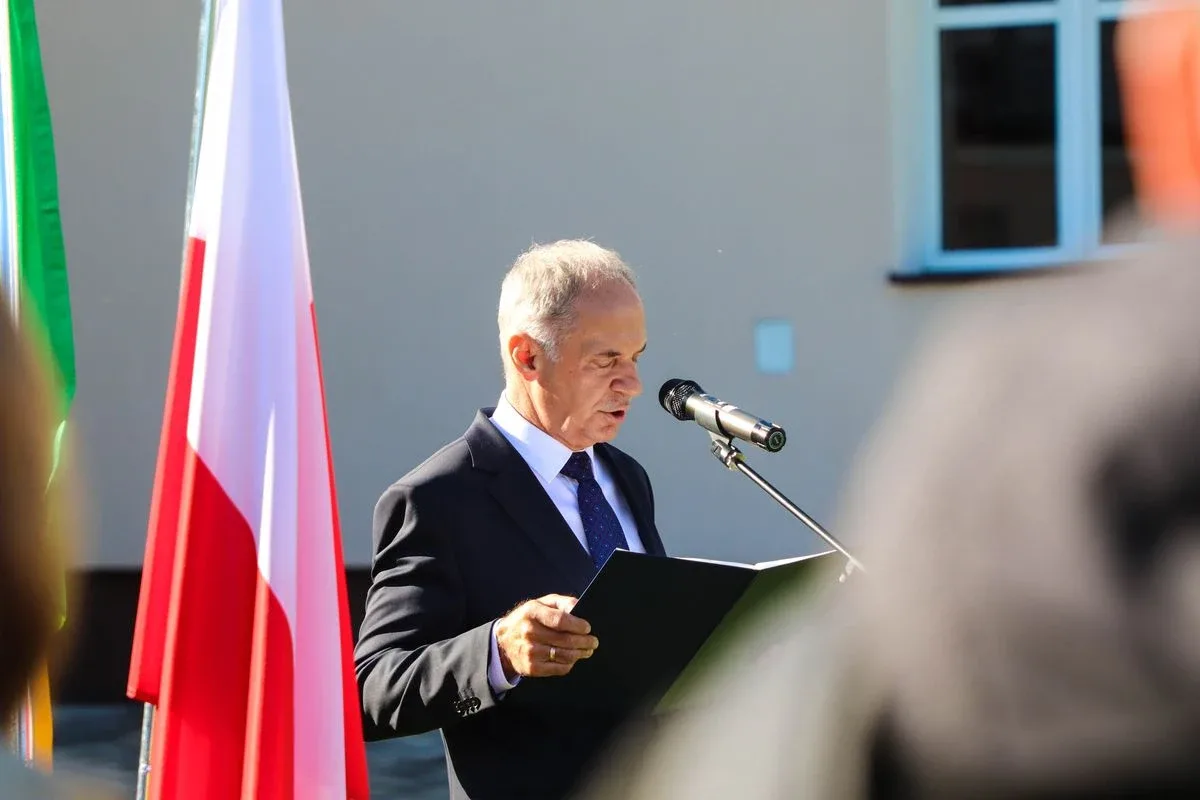 Symboliczne przecięcie wstęgi w Zespole Szkół nr 2. Nowa inwestycja oddana do użytku (zdjęcia)