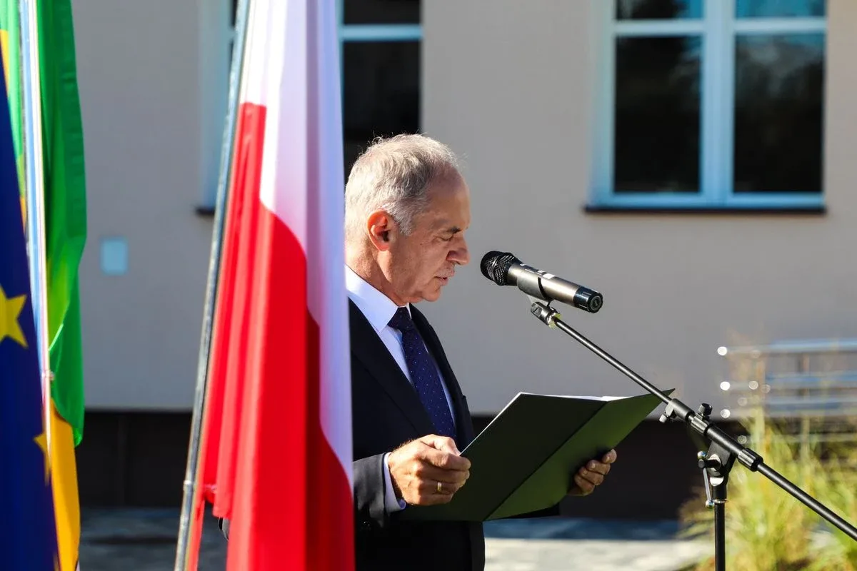 Symboliczne przecięcie wstęgi w Zespole Szkół nr 2. Nowa inwestycja oddana do użytku (zdjęcia)