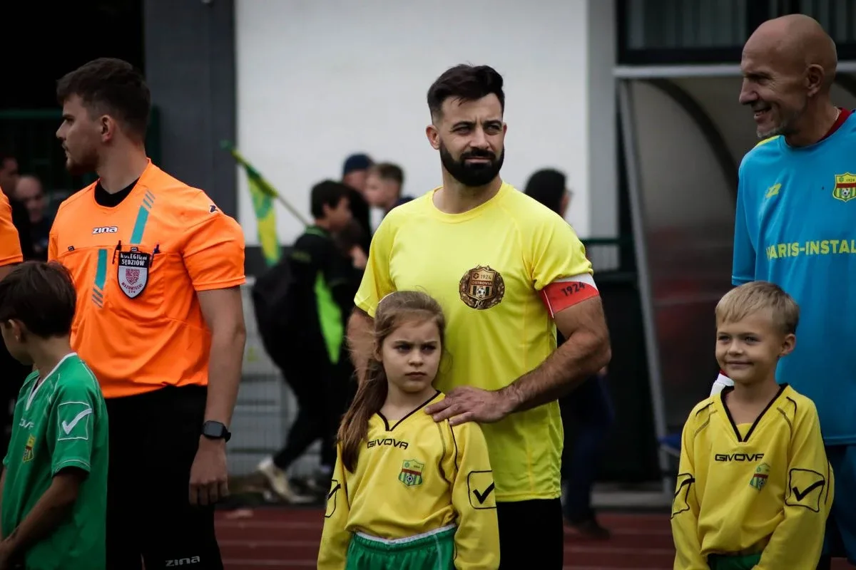 Jubileusz KS Ostrovia. Sportowe widowisko na 100-lecie klubu! (zdjęcia)