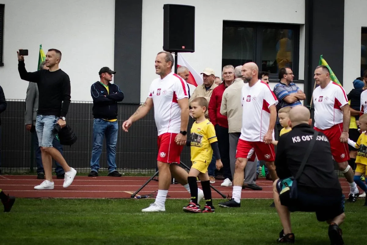 Jubileusz KS Ostrovia. Sportowe widowisko na 100-lecie klubu! (zdjęcia)