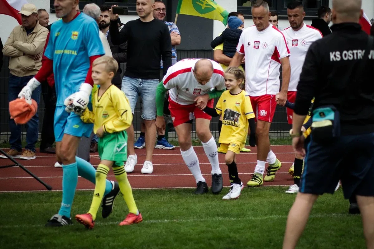 Jubileusz KS Ostrovia. Sportowe widowisko na 100-lecie klubu! (zdjęcia)