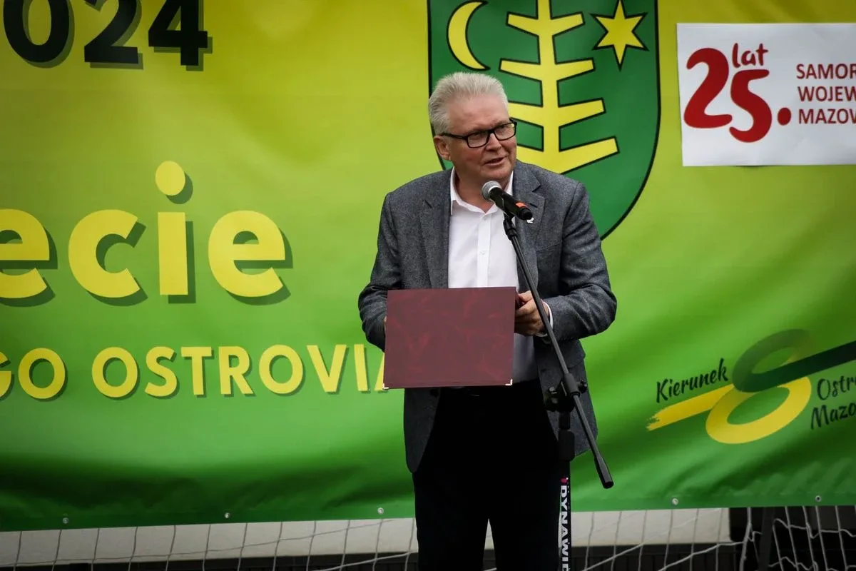 Jubileusz KS Ostrovia. Sportowe widowisko na 100-lecie klubu! (zdjęcia)
