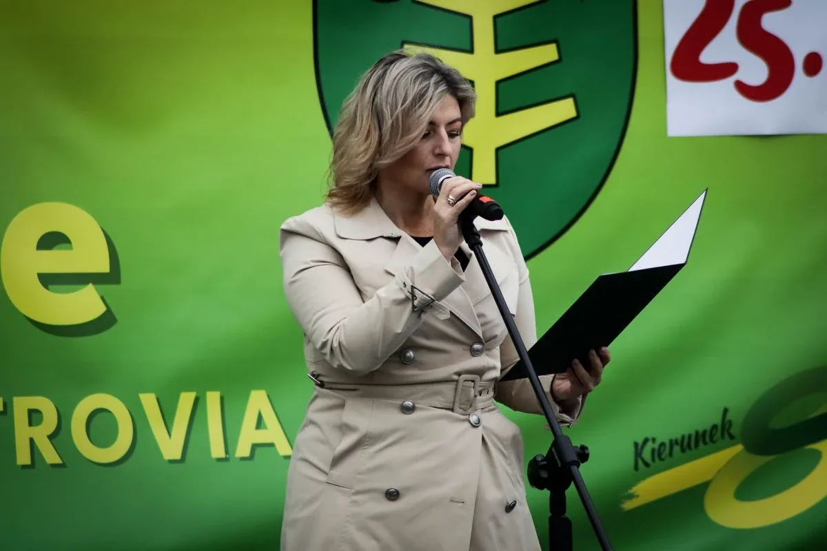 Jubileusz KS Ostrovia. Sportowe widowisko na 100-lecie klubu! (zdjęcia)