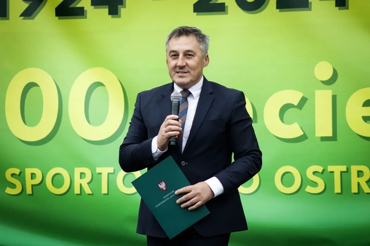 Jubileusz KS Ostrovia. Sportowe widowisko na 100-lecie klubu! (zdjęcia)