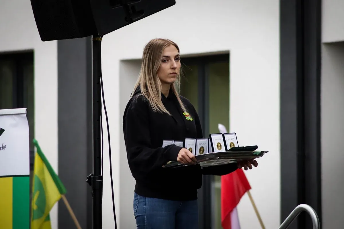 Jubileusz KS Ostrovia. Sportowe widowisko na 100-lecie klubu! (zdjęcia)