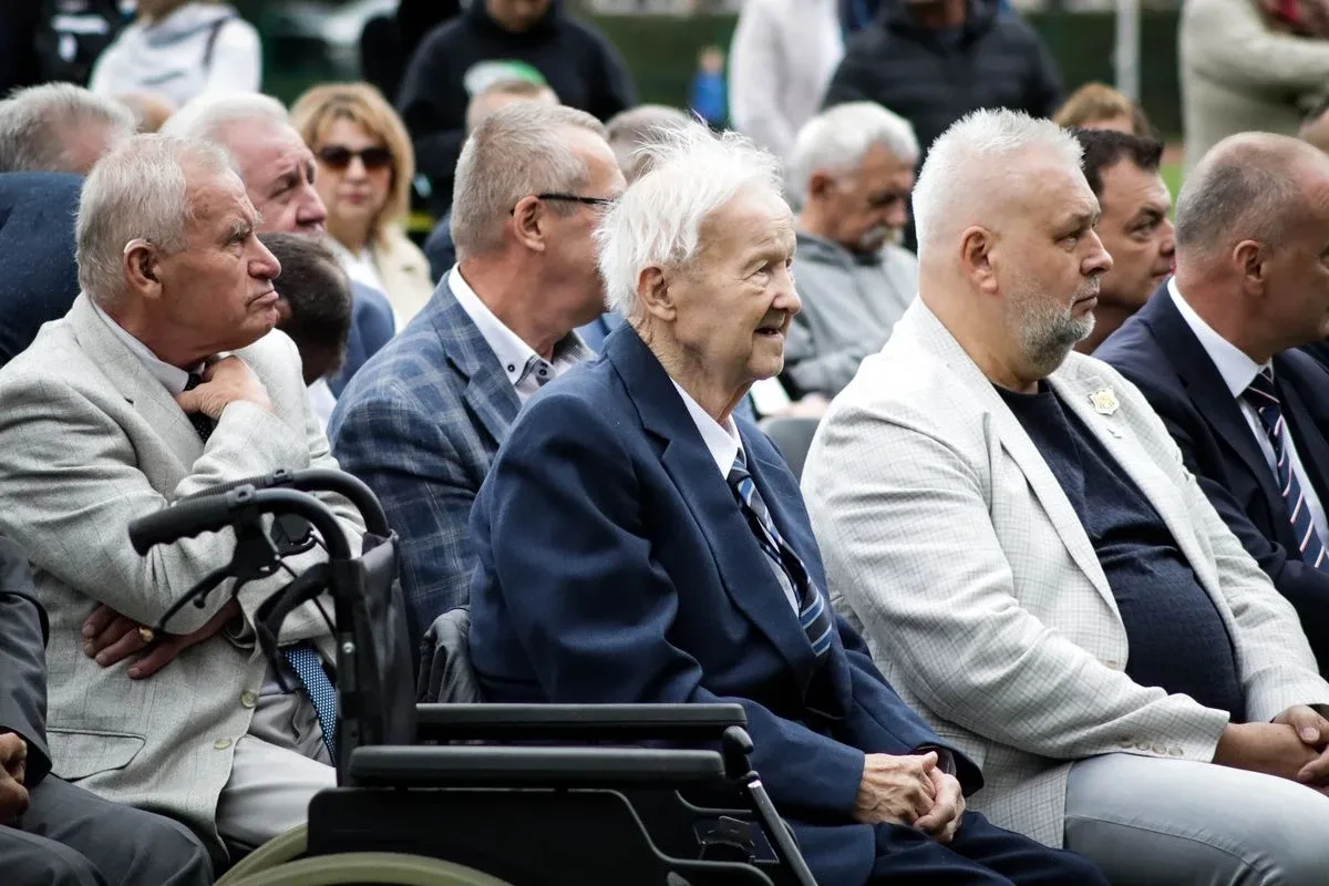 Jubileusz KS Ostrovia. Sportowe widowisko na 100-lecie klubu! (zdjęcia)