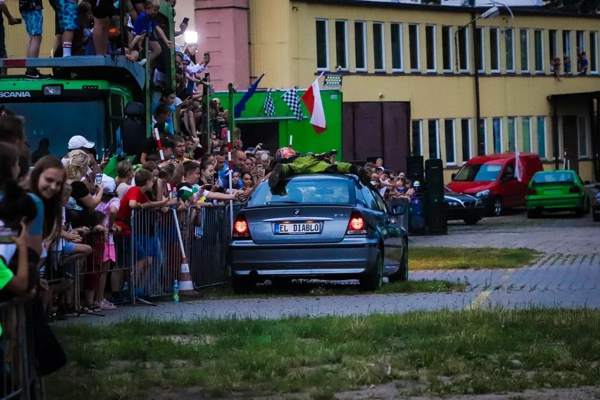 Monster Truck Show w Ostrowi Mazowieckiej. Wieczór atrakcji! (zdjęcia)