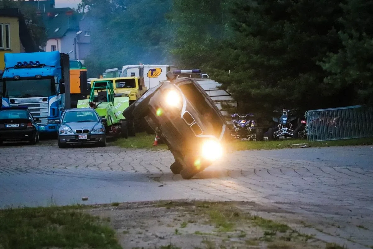 Monster Truck Show w Ostrowi Mazowieckiej. Wieczór atrakcji! (zdjęcia)