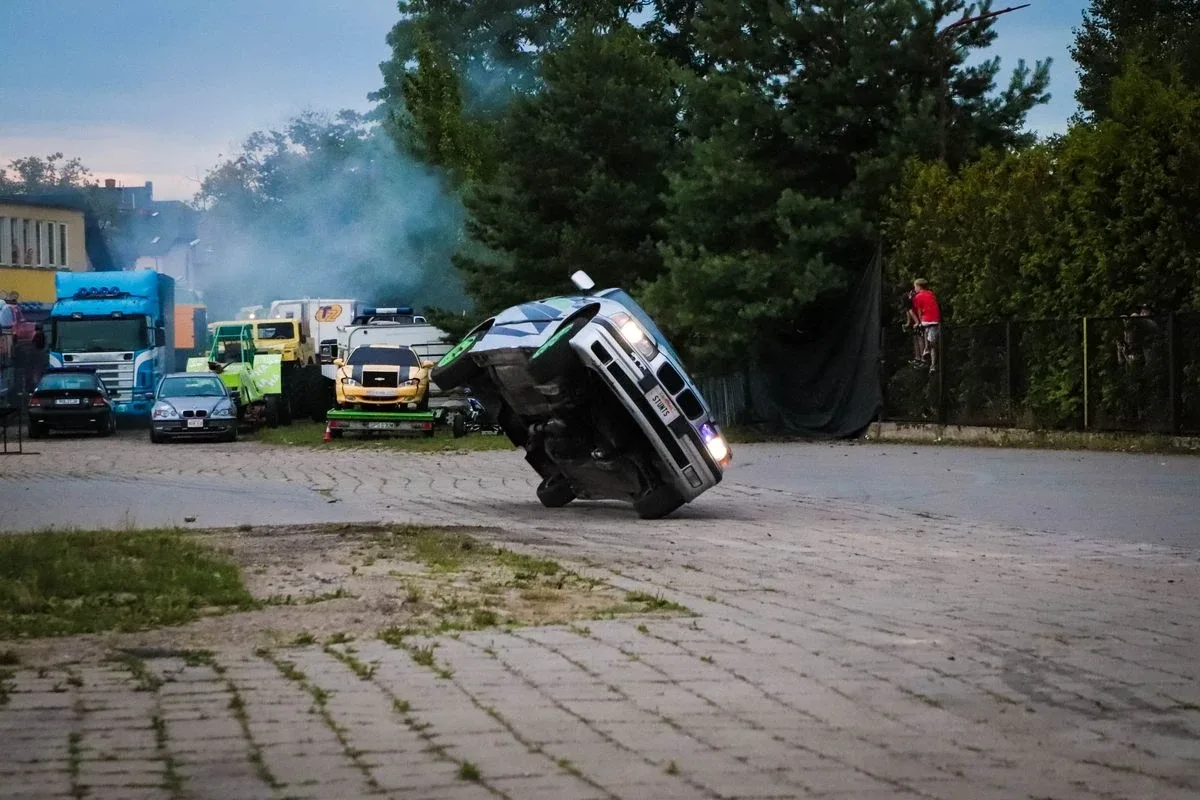 Monster Truck Show w Ostrowi Mazowieckiej. Wieczór atrakcji! (zdjęcia)