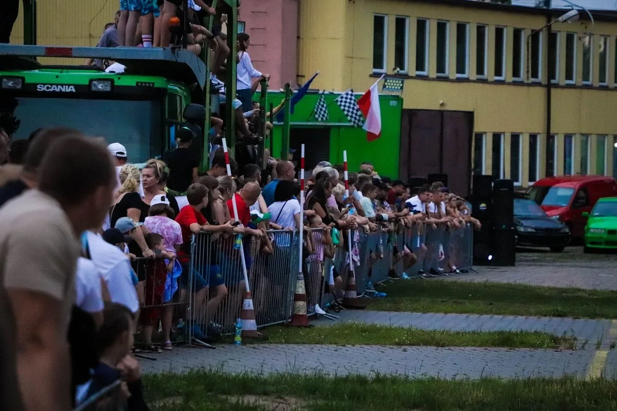 Monster Truck Show w Ostrowi Mazowieckiej. Wieczór atrakcji! (zdjęcia)