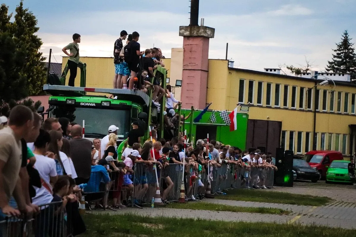 Monster Truck Show w Ostrowi Mazowieckiej. Wieczór atrakcji! (zdjęcia)