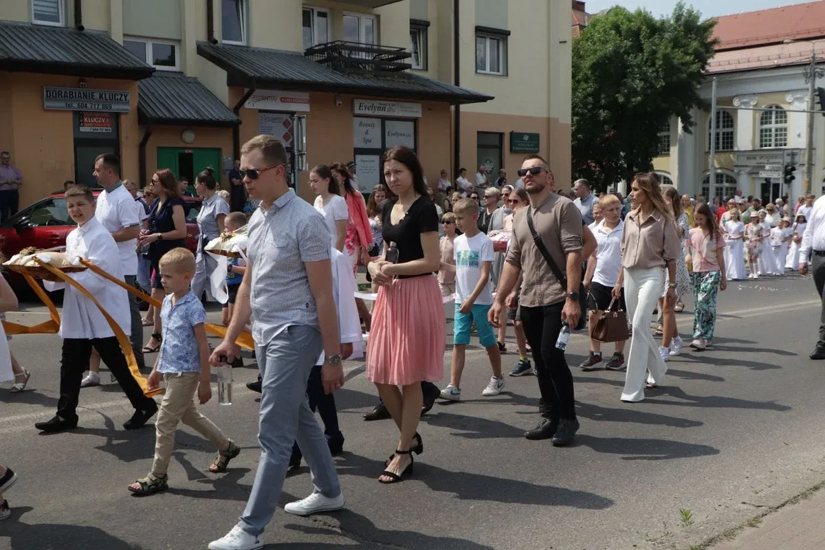 Uroczystość Bożego Ciała w Ostrowi Mazowieckiej (zdjęcia)