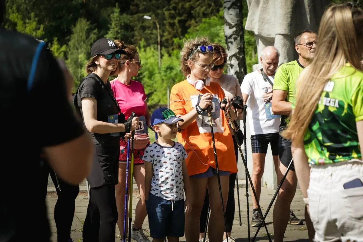 Piknik sportowo-historyczny i 7. Bieg Pamięci Absolwentów Szkoły Podchorążych Piechoty w Komorowie (zdjęcia)