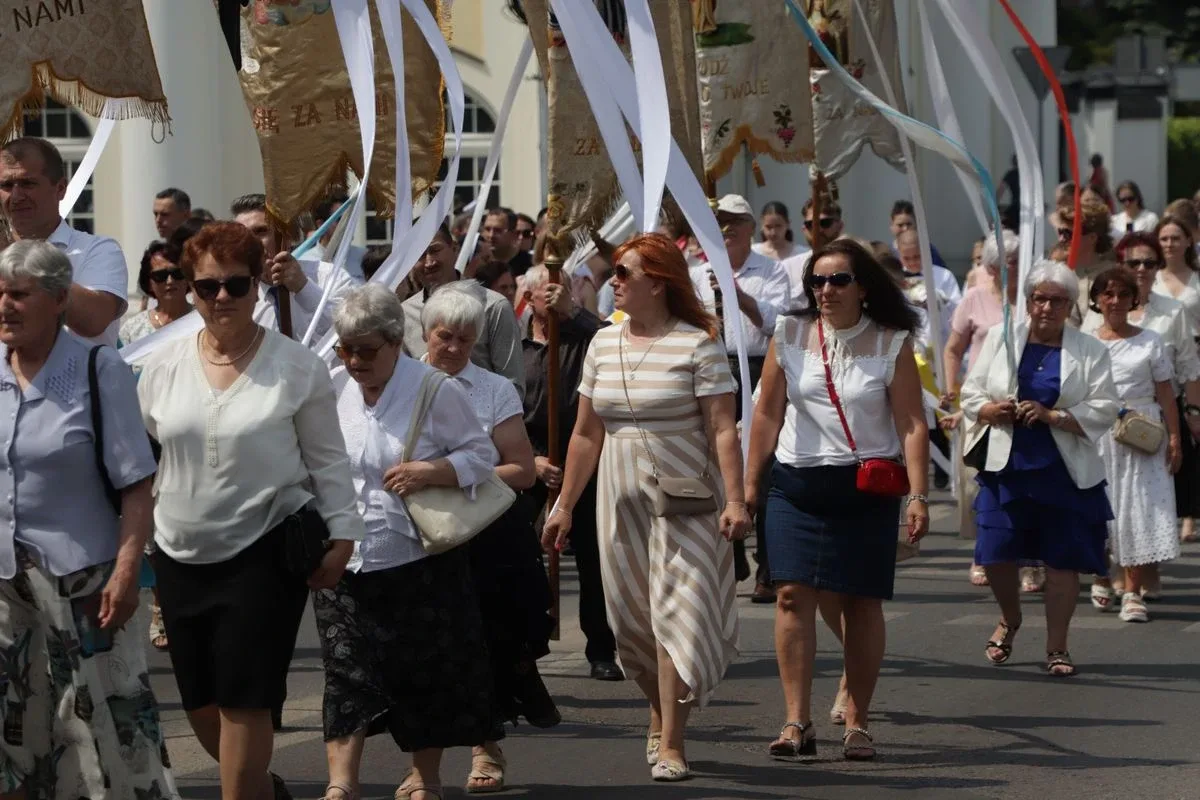 Uroczystość Bożego Ciała w Ostrowi Mazowieckiej (zdjęcia)