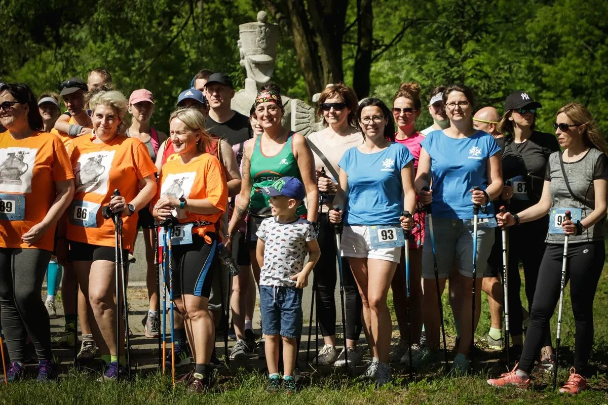 Piknik sportowo-historyczny i 7. Bieg Pamięci Absolwentów Szkoły Podchorążych Piechoty w Komorowie (zdjęcia)