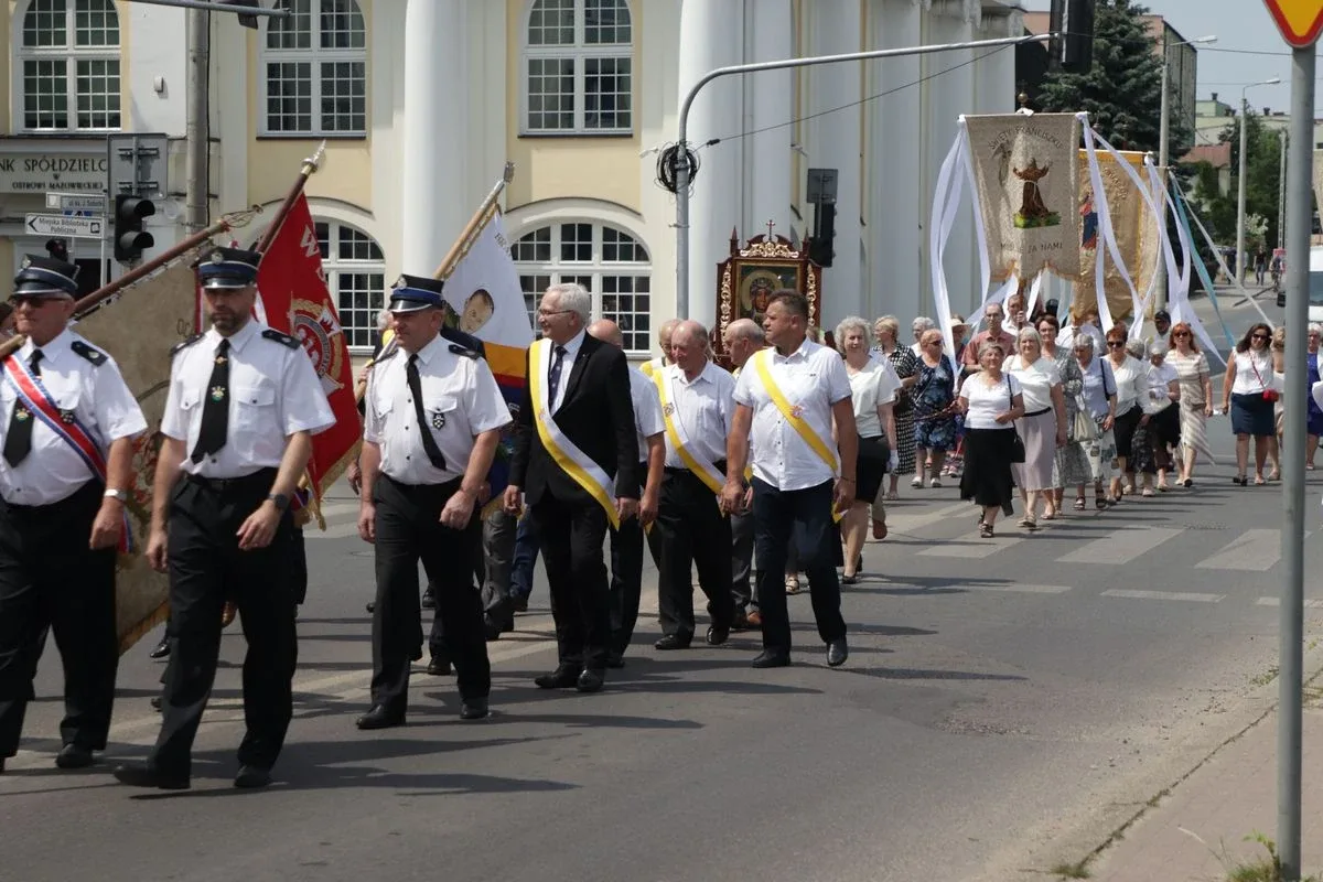 Uroczystość Bożego Ciała w Ostrowi Mazowieckiej (zdjęcia)