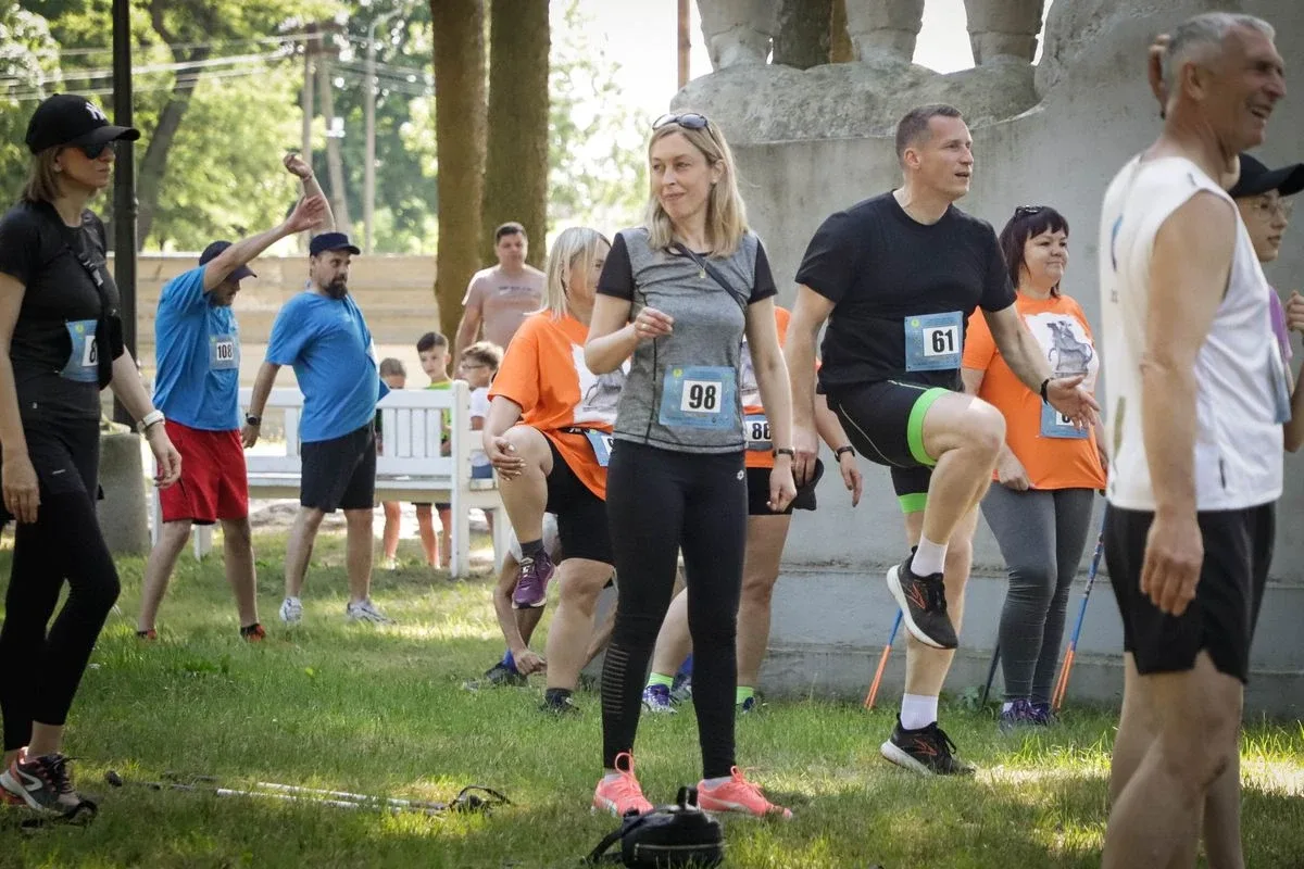 Piknik sportowo-historyczny i 7. Bieg Pamięci Absolwentów Szkoły Podchorążych Piechoty w Komorowie (zdjęcia)