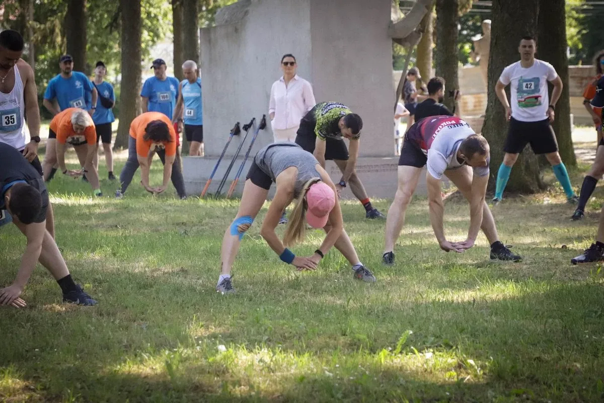 Piknik sportowo-historyczny i 7. Bieg Pamięci Absolwentów Szkoły Podchorążych Piechoty w Komorowie (zdjęcia)
