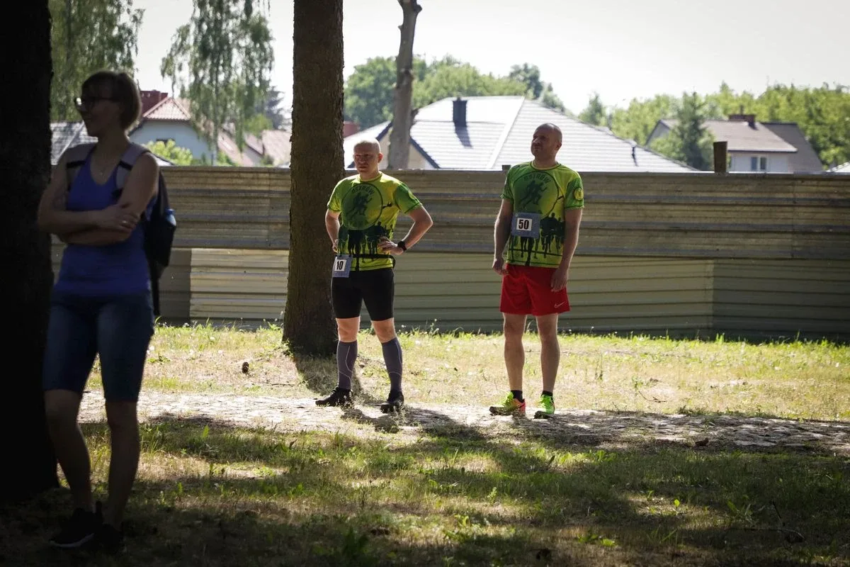 Piknik sportowo-historyczny i 7. Bieg Pamięci Absolwentów Szkoły Podchorążych Piechoty w Komorowie (zdjęcia)