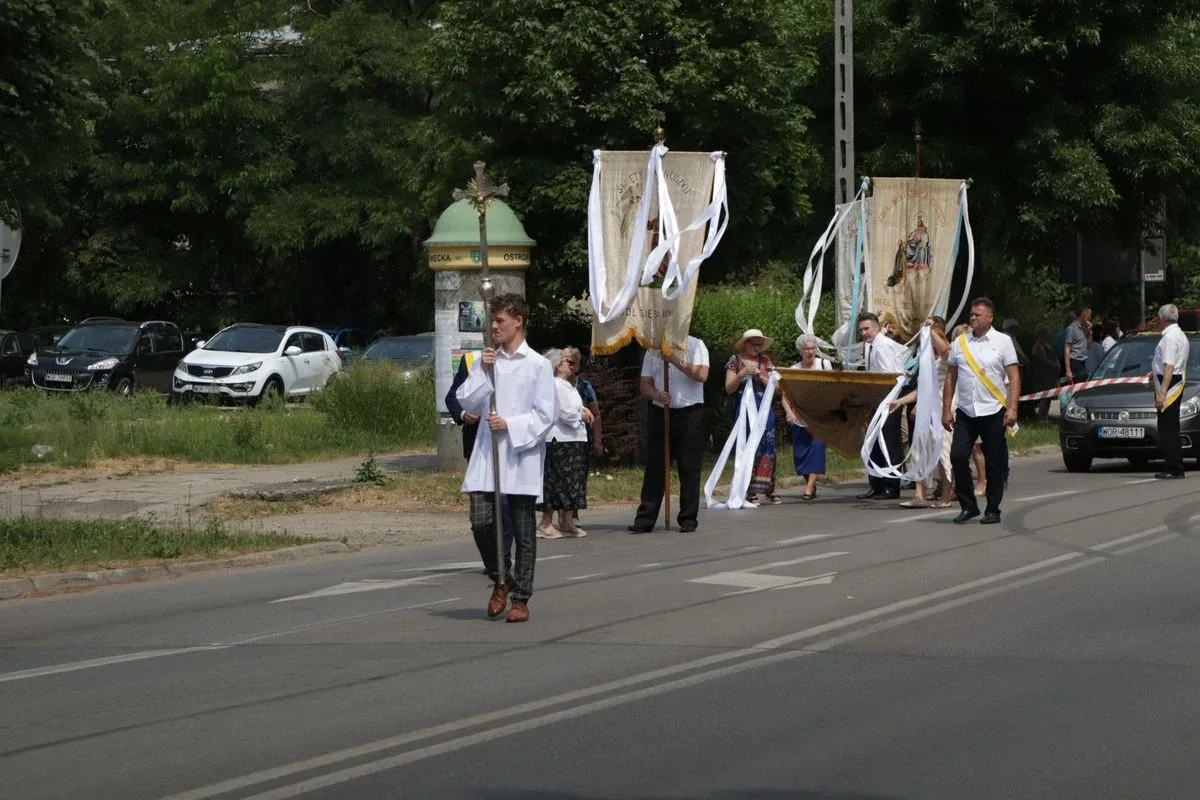 Uroczystość Bożego Ciała w Ostrowi Mazowieckiej (zdjęcia)