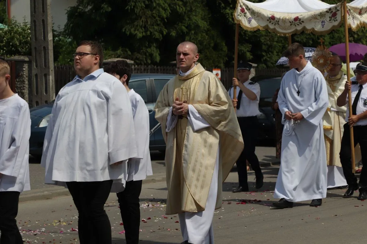 Uroczystość Bożego Ciała w Ostrowi Mazowieckiej (zdjęcia)