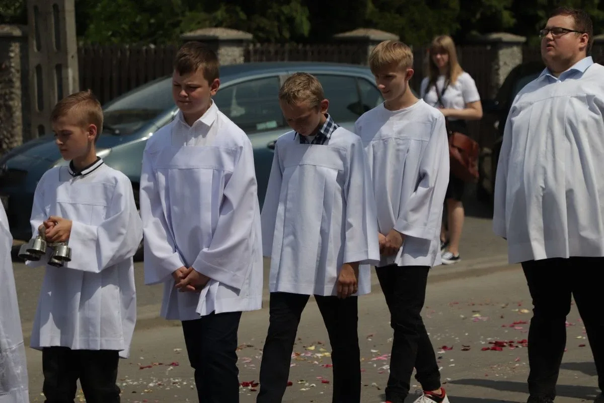 Uroczystość Bożego Ciała w Ostrowi Mazowieckiej (zdjęcia)