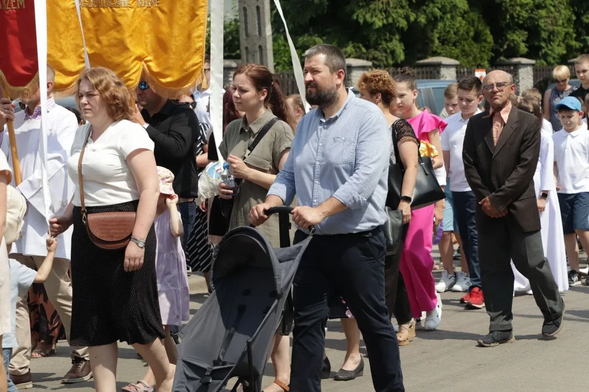 Uroczystość Bożego Ciała w Ostrowi Mazowieckiej (zdjęcia)