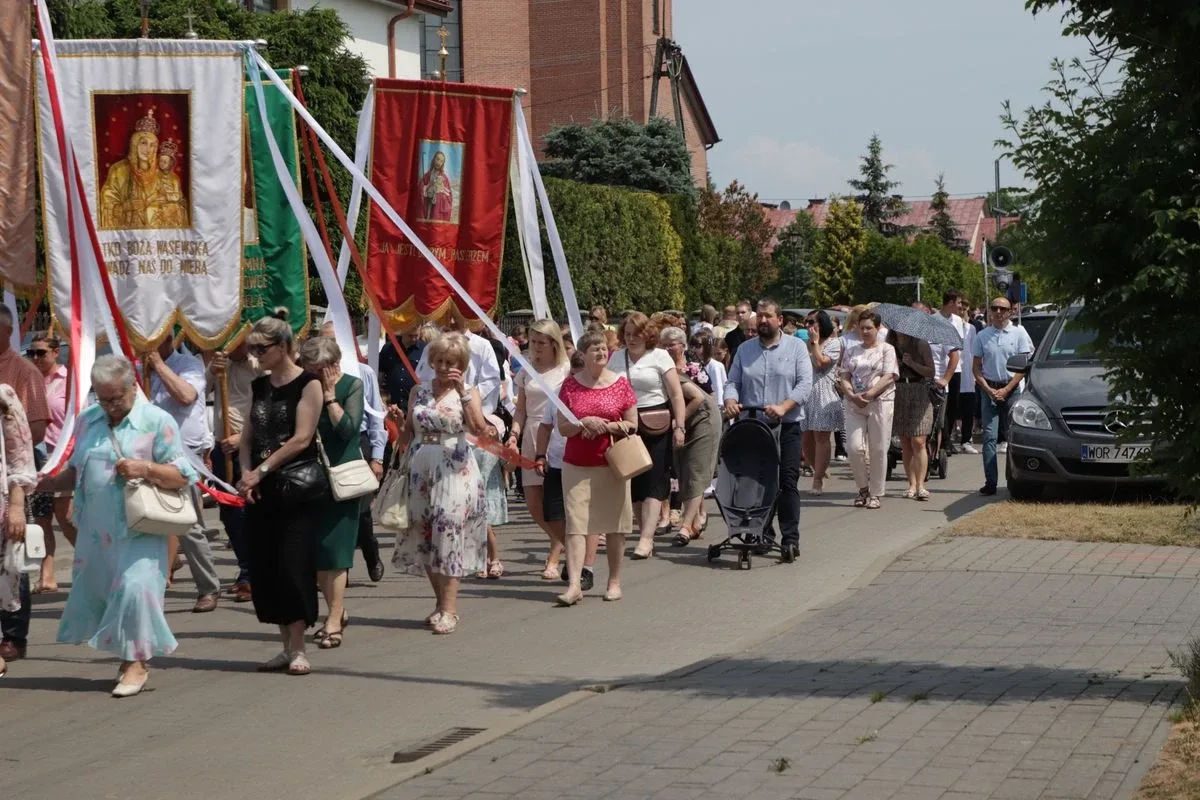 Uroczystość Bożego Ciała w Ostrowi Mazowieckiej (zdjęcia)