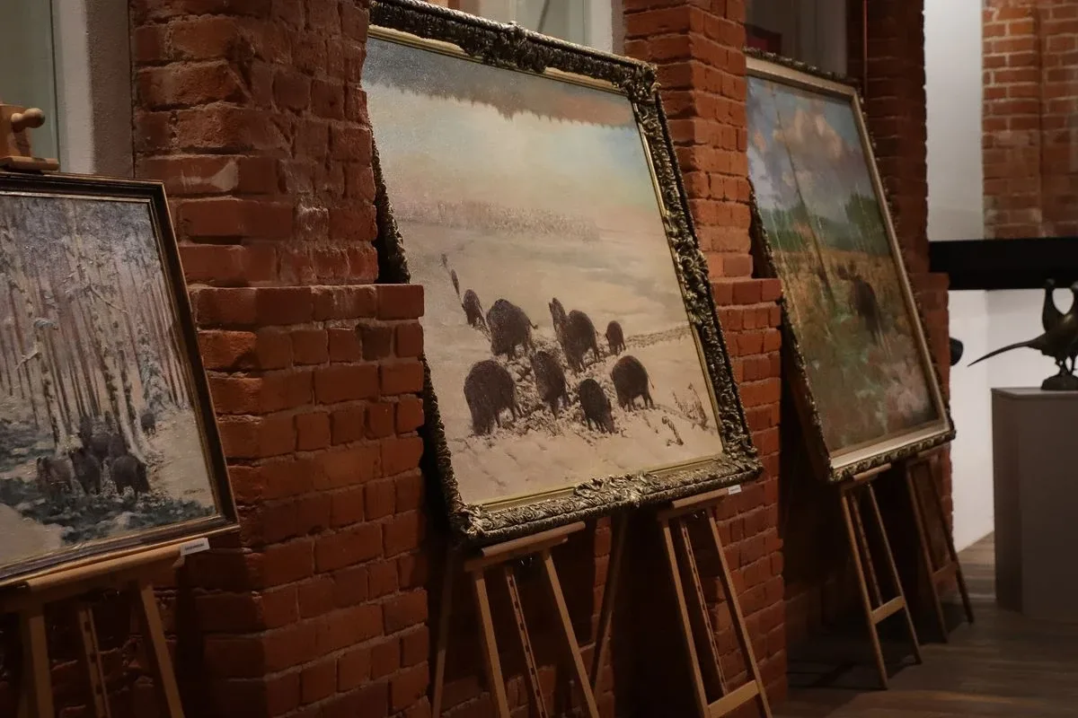 Wystawa "Okiem Myśliwego" - twórczość Eugeniusza Ochnio w Galerii Sztuki Jatki w Ostrowi Mazowieckiej (zdjęcia)