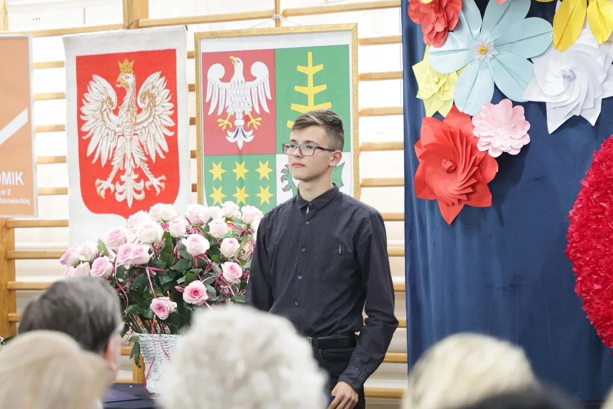 Uroczyste Powiatowe Obchody Międzynarodowego Dnia Pielęgniarki i Położnej w Ostrowi Mazowieckiej (zdjęcia)