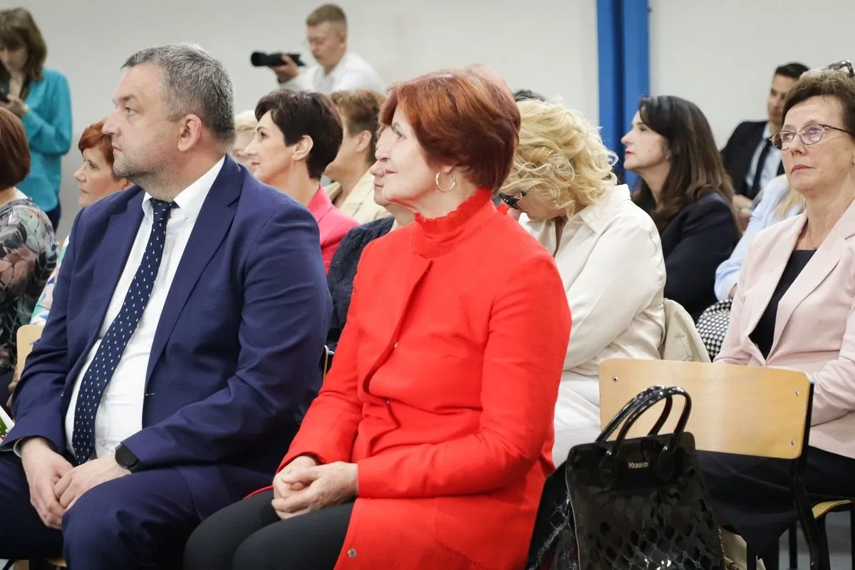 Uroczyste Powiatowe Obchody Międzynarodowego Dnia Pielęgniarki i Położnej w Ostrowi Mazowieckiej (zdjęcia)