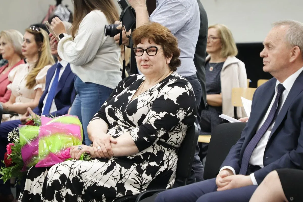 Uroczyste Powiatowe Obchody Międzynarodowego Dnia Pielęgniarki i Położnej w Ostrowi Mazowieckiej (zdjęcia)