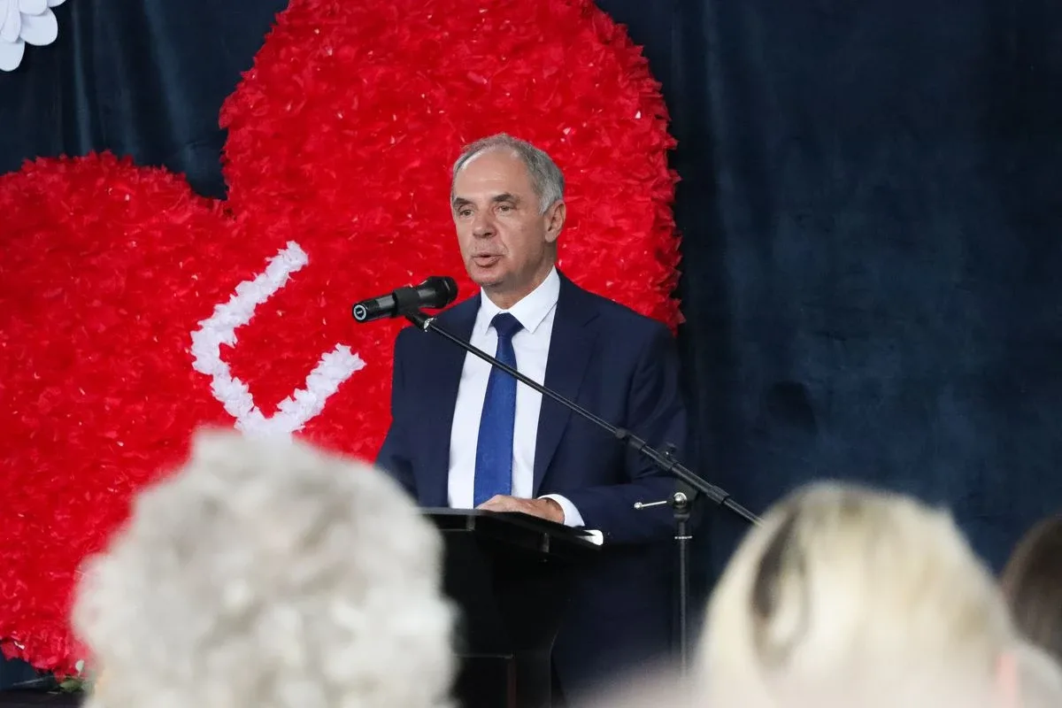 Uroczyste Powiatowe Obchody Międzynarodowego Dnia Pielęgniarki i Położnej w Ostrowi Mazowieckiej (zdjęcia)