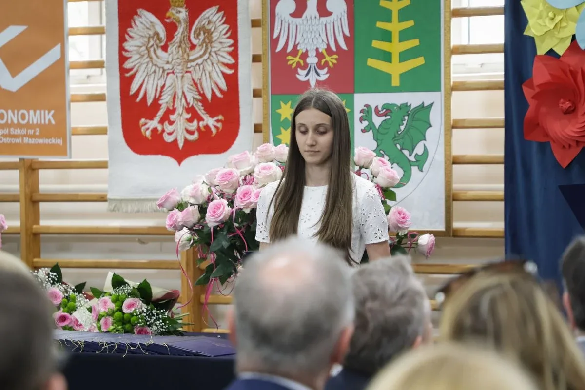 Uroczyste Powiatowe Obchody Międzynarodowego Dnia Pielęgniarki i Położnej w Ostrowi Mazowieckiej (zdjęcia)