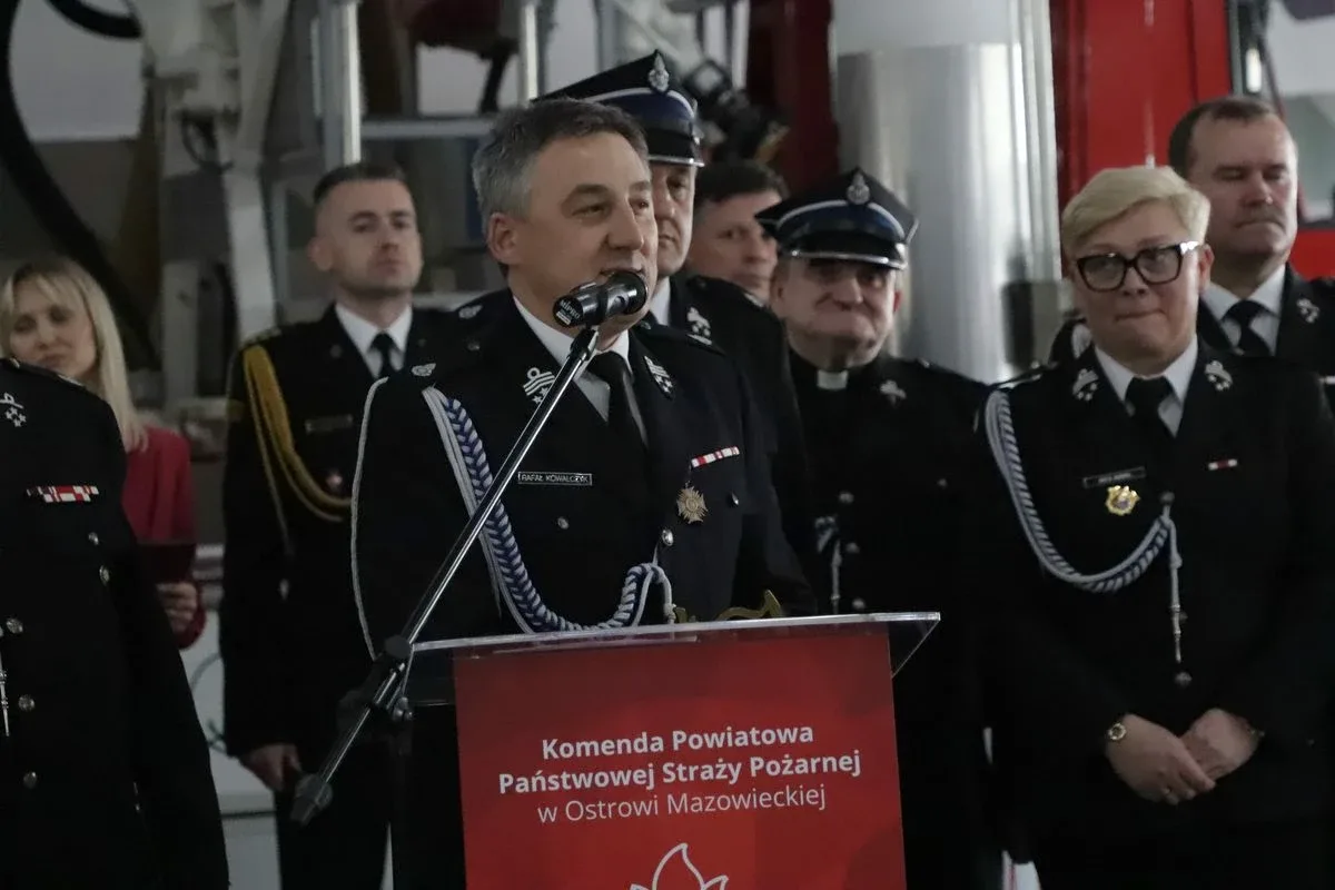 Uroczysta zbiórka z okazji powołania na stanowisko Komendanta Powiatowego PSP (zdjęcia)