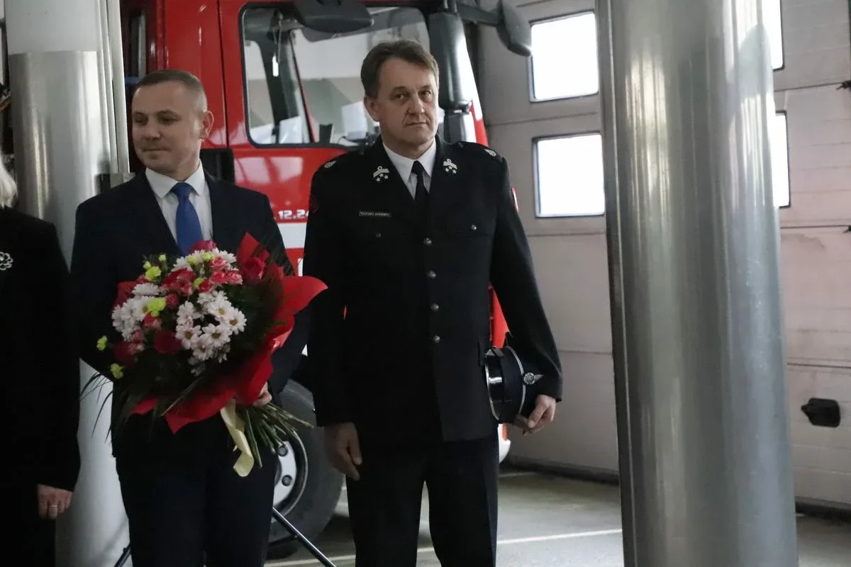 Uroczysta zbiórka z okazji powołania na stanowisko Komendanta Powiatowego PSP (zdjęcia)