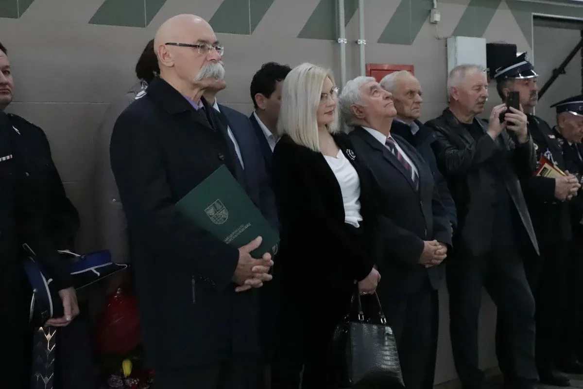 Uroczysta zbiórka z okazji powołania na stanowisko Komendanta Powiatowego PSP (zdjęcia)