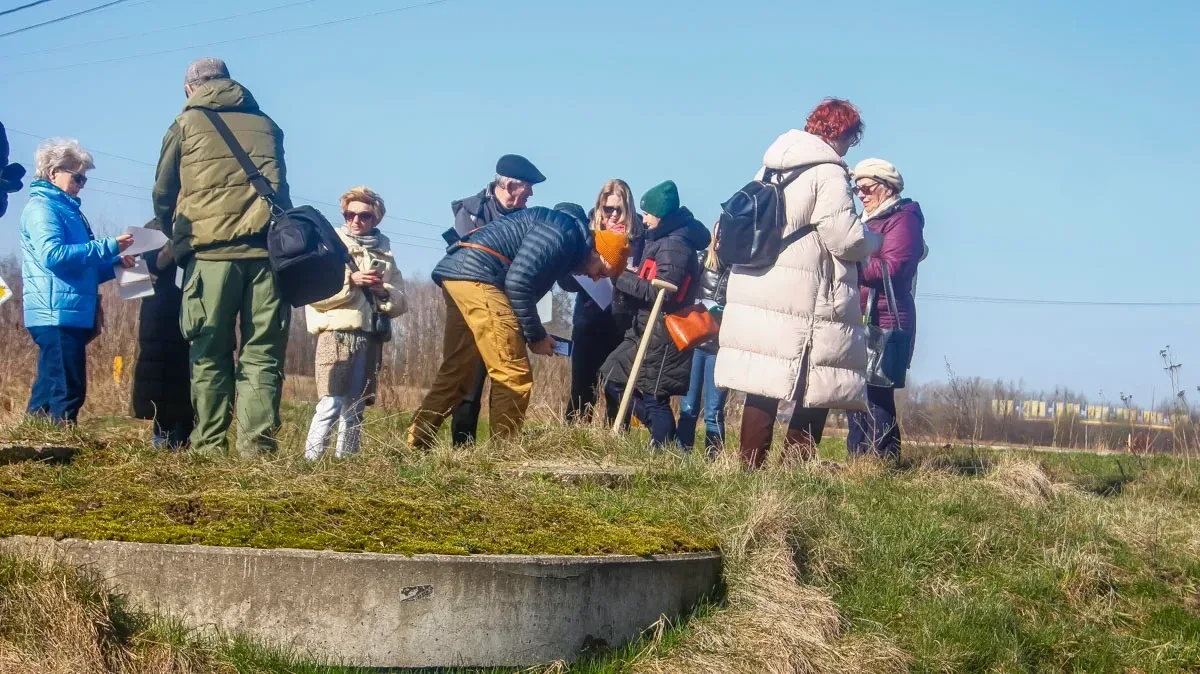 Krajoznawcza wyprawa przez Ostrów z Panem Filipem Springerem (zdjęcia)