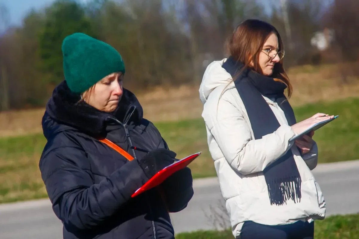 Krajoznawcza wyprawa przez Ostrów z Panem Filipem Springerem (zdjęcia)