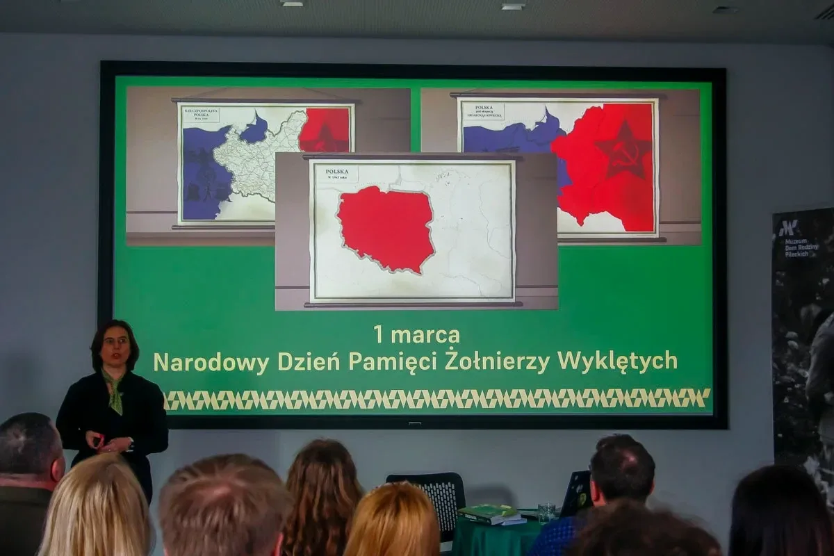 Kolejny "Wieczór z historią" odbył się w ramach narodowego święta (zdjęcia)