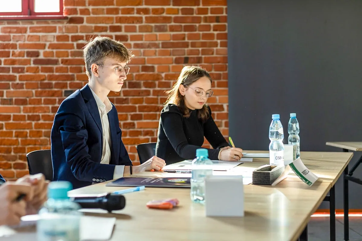 Ostrowska Szkoła Debaty - finał ligi szkół ponadpodstawowych (zdjęcia)