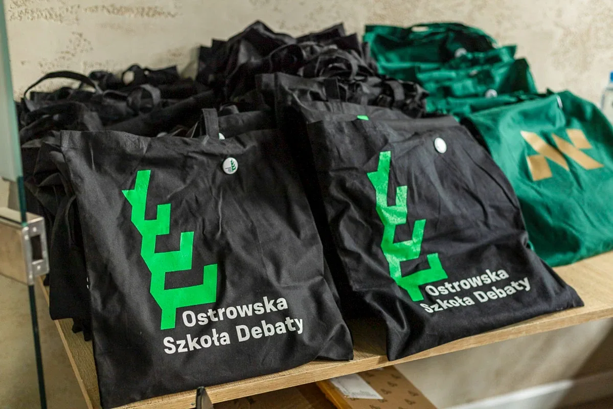 Ostrowska Szkoła Debaty - finał ligi szkół ponadpodstawowych (zdjęcia)