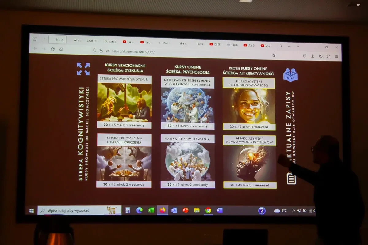 Odkrywanie zastosowań AI w praktyce edukacyjnej - Muzealny Klub Nauczyciela (zdjęcia)