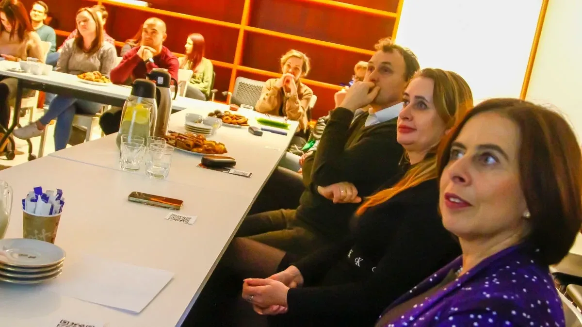 Odkrywanie zastosowań AI w praktyce edukacyjnej - Muzealny Klub Nauczyciela (zdjęcia)