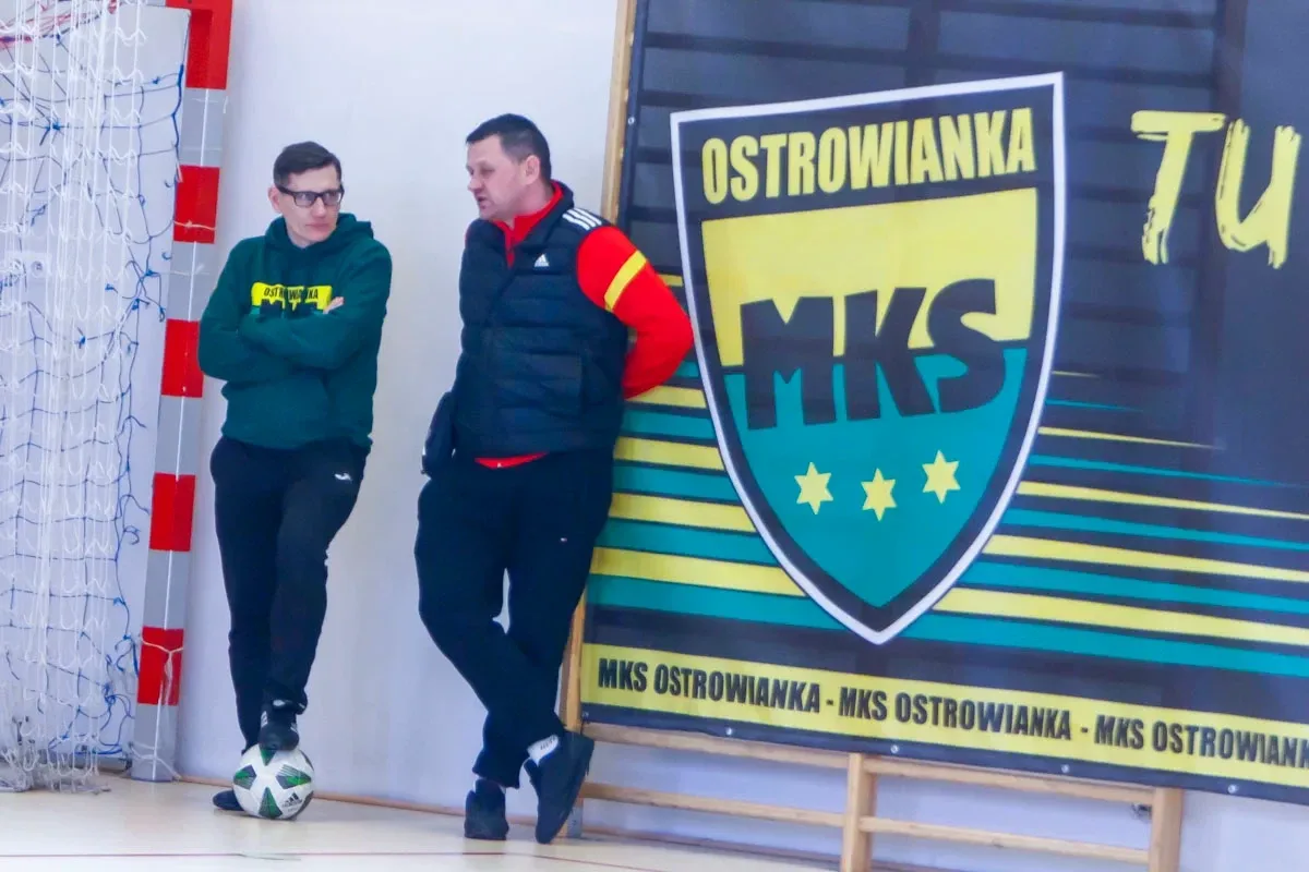 Halowe Granie, część pierwsza - przyjazna rywalizacja drużyn z rocznika 2017 (zdjęcia)