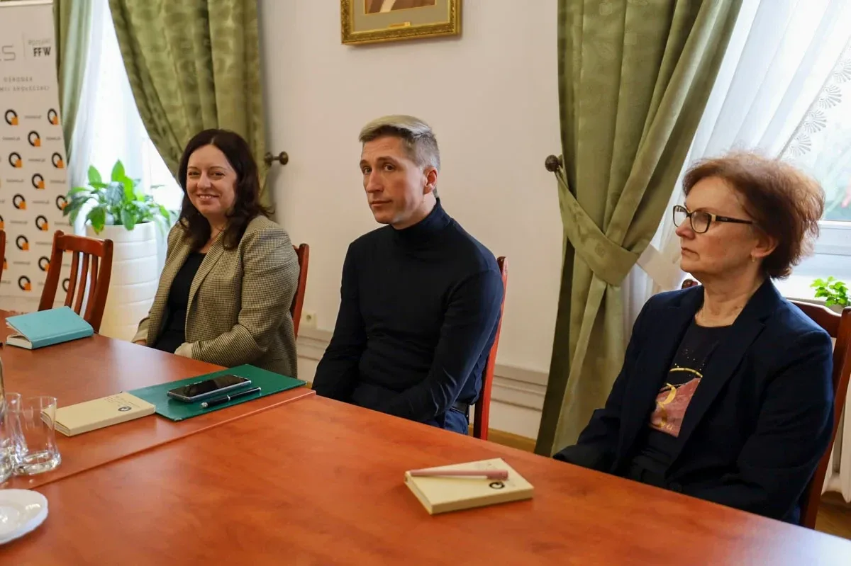 W ostrowskim ratuszu dyskutowano o centrach integracji społecznej (zdjęcia)