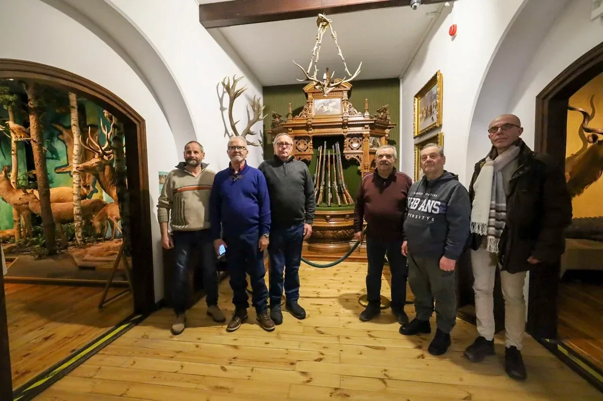 Włoscy samorządowcy i myśliwi w Łazienkach Królewskich (zdjęcia)