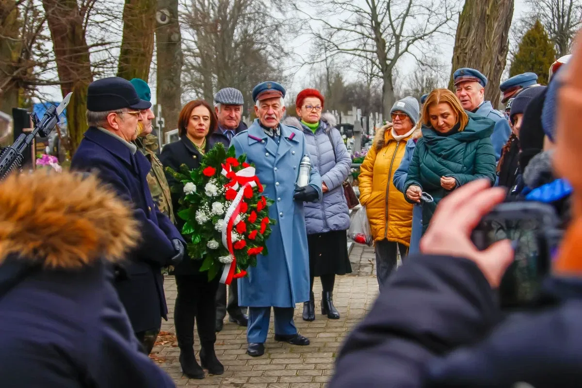 105 lat "Osiemnastki": Wspomnienie poległych bohaterów (zdjęcia)