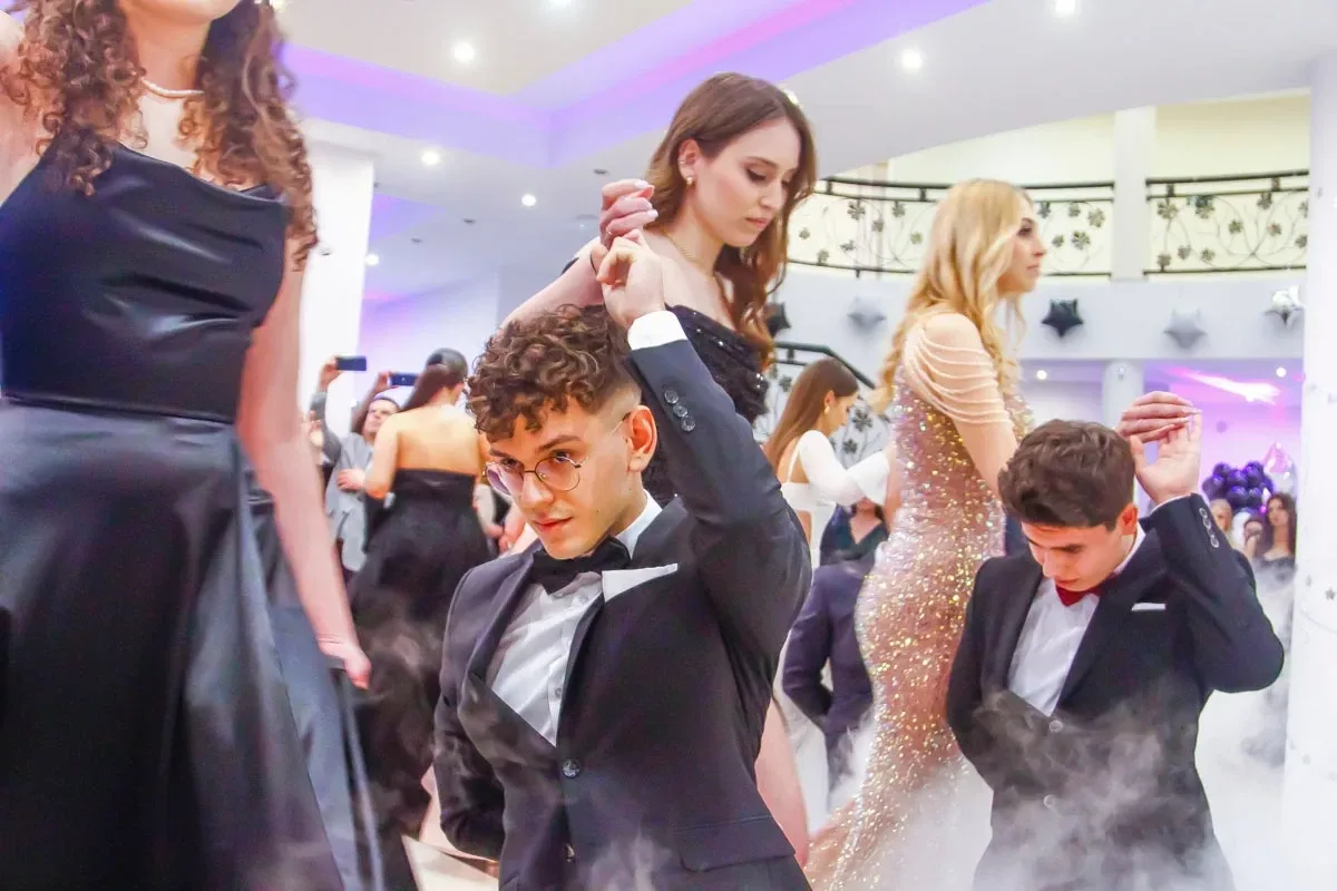 Niezapomniana studniówka maturzystów z LO im. Mikołaja Kopernika w Sali Tango (zdjęcia)